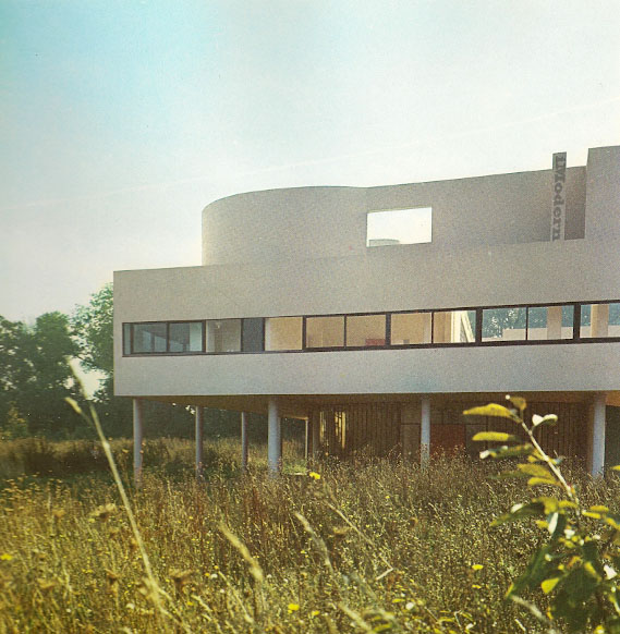Mid Century Modern Architecture Le Corbusier Villa Savoye Poissey